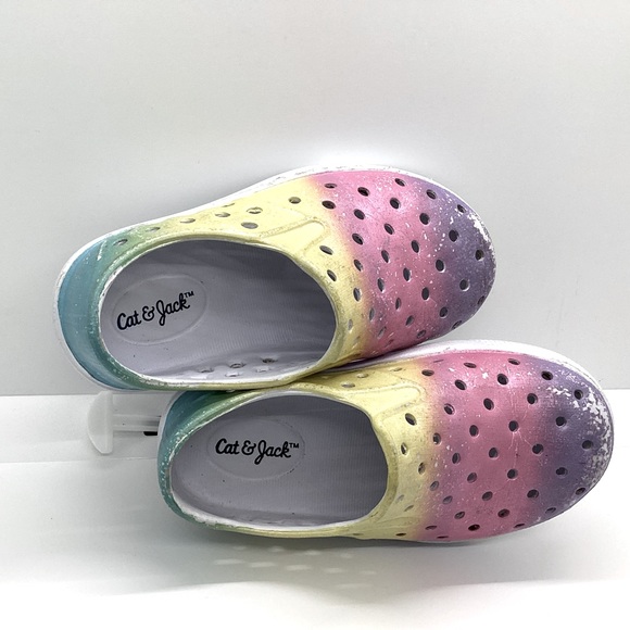 Cat & Jack | Crocks | size: 6 | color Pink | Bundle of Two - Picture 8 of 10